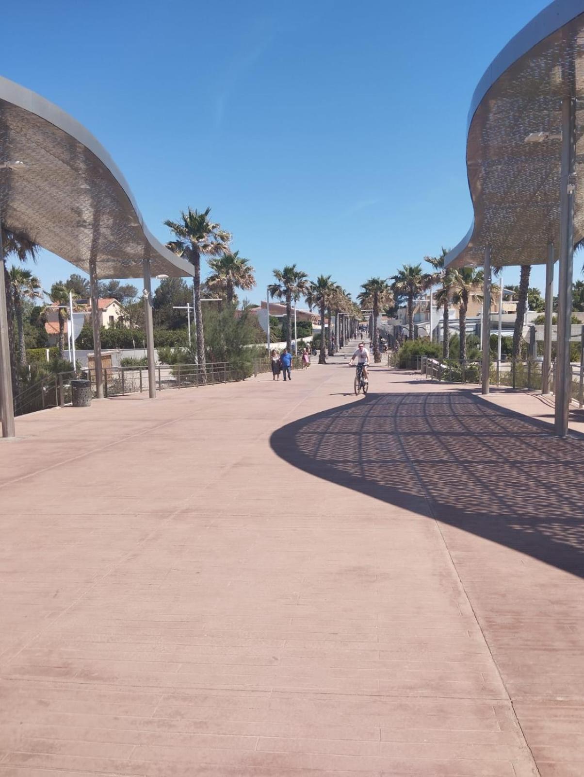 Du Cote De Chez Swann A 150 M De La Plage Vias Exterior photo